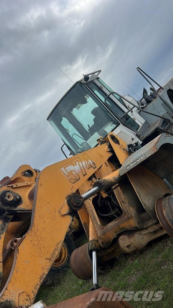 Liebherr L 574 Bånd, kæder og understel