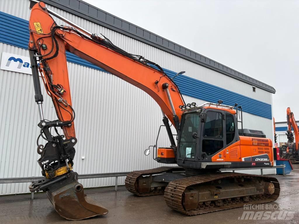 Doosan DX235LC-5 Gravemaskiner på larvebånd