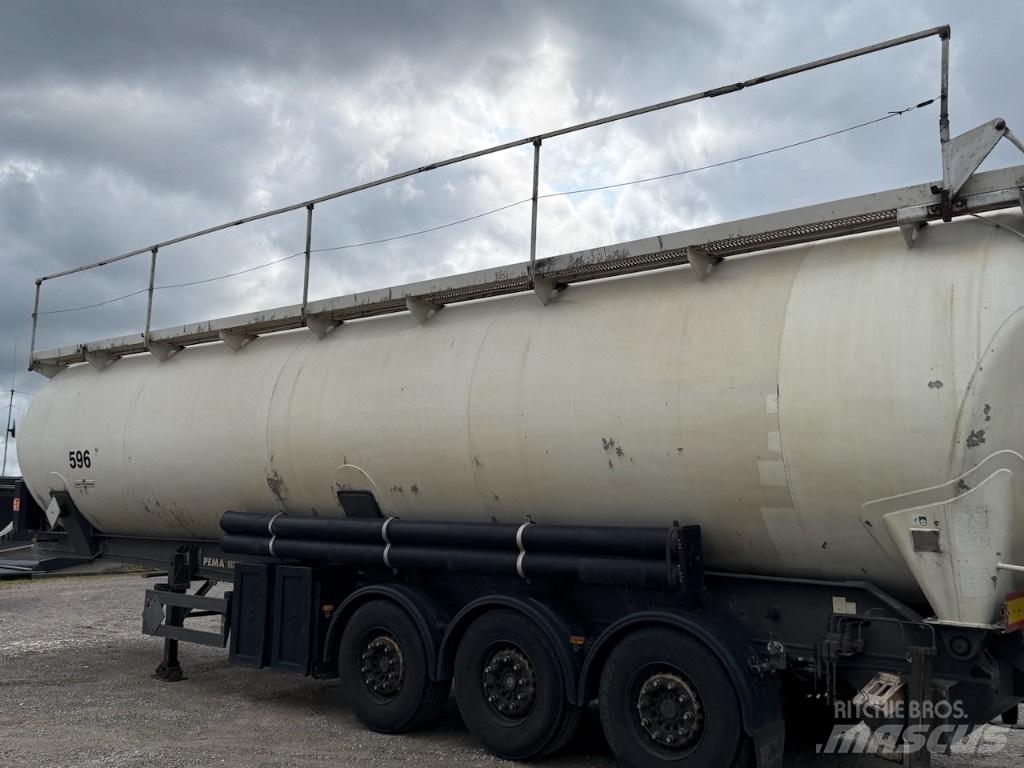 Spitzer SK 2760 CAL Semi-trailer med Tank