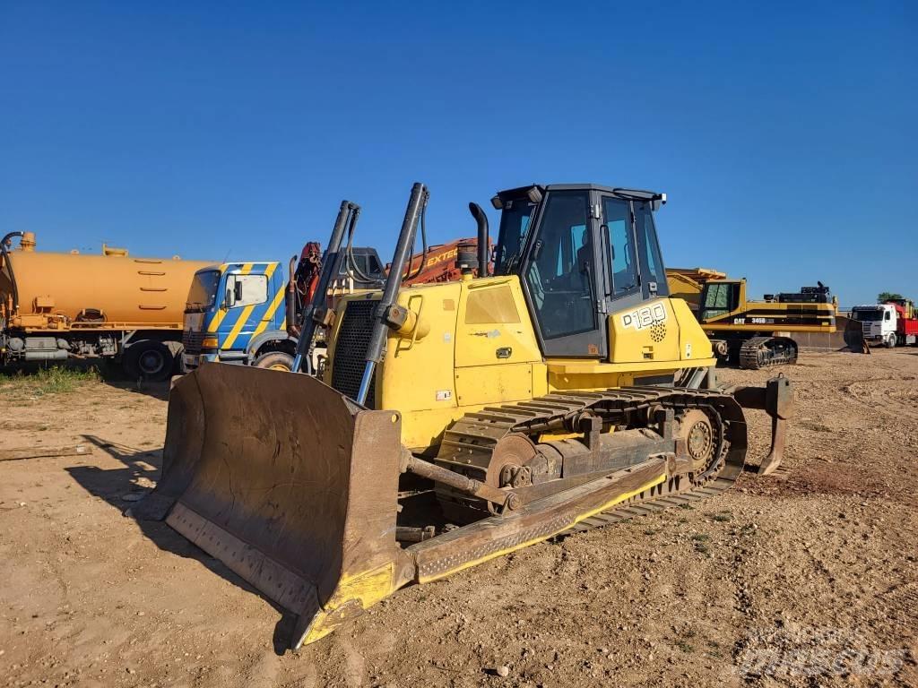 New Holland D 180 Bulldozer på larvebånd