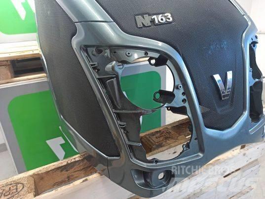 Valtra N 163 hood Kabiner og interiør