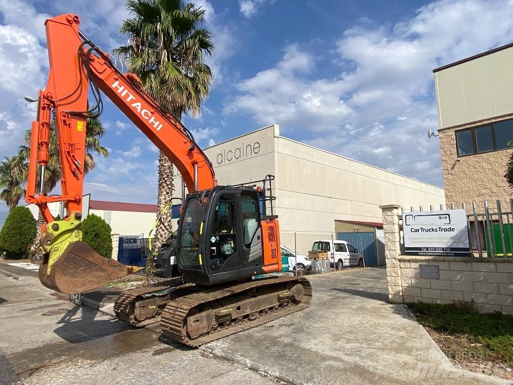Hitachi ZX 135 US-6 Gravemaskiner på larvebånd