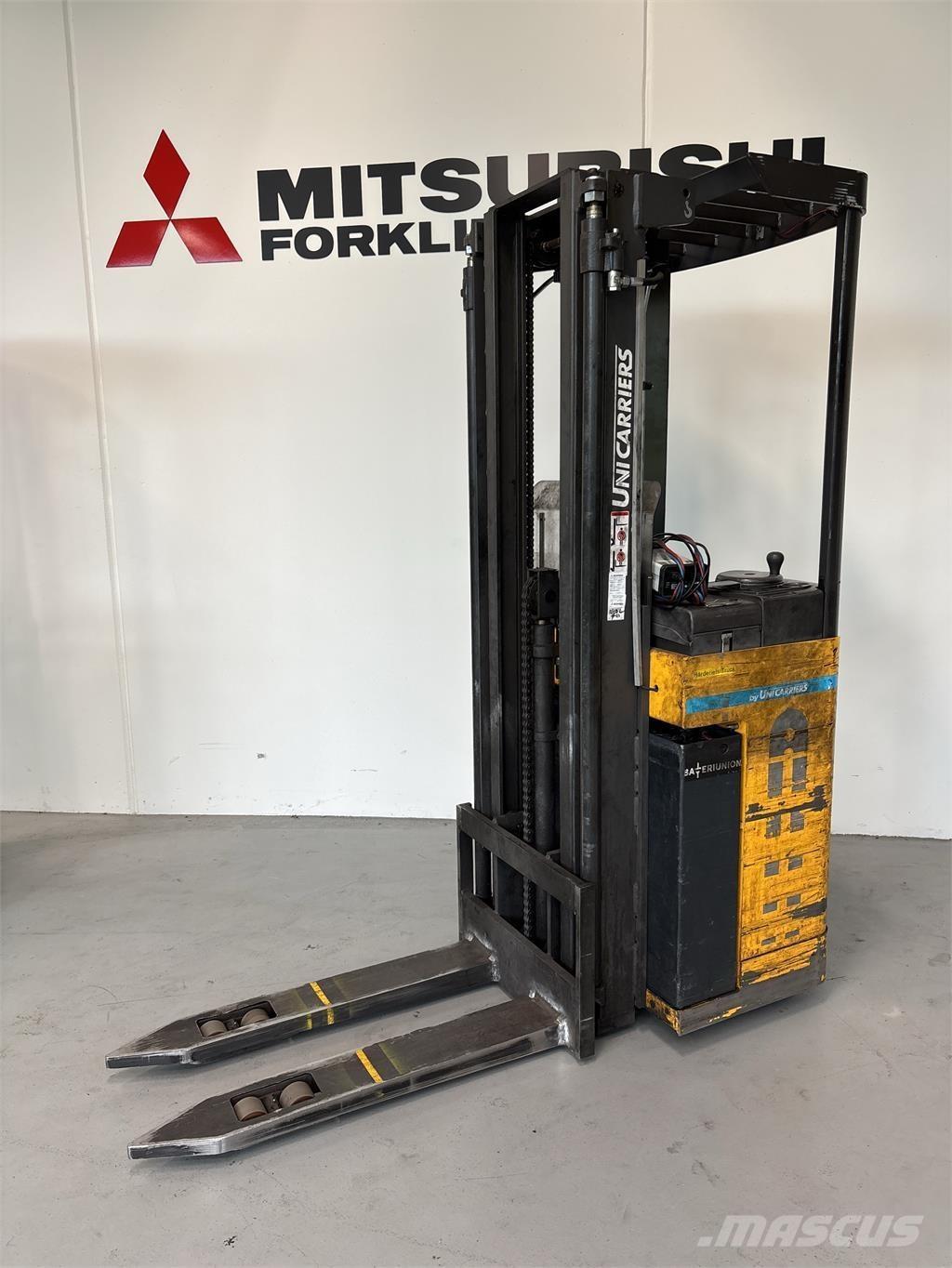 Atlet A160 Selvkørende stablere