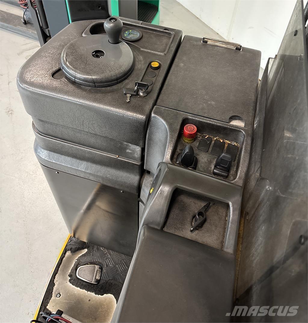 Atlet A160 Selvkørende stablere