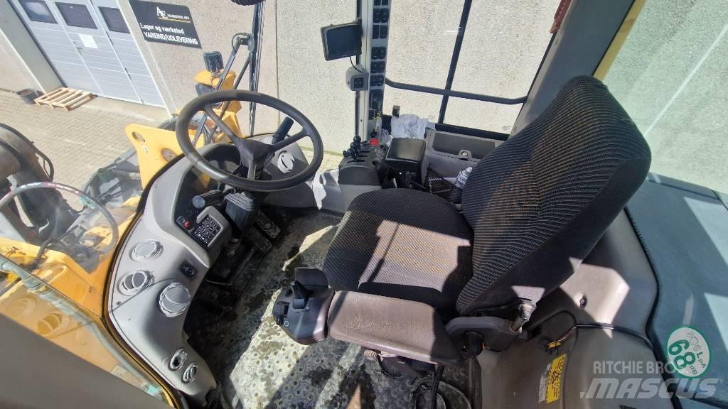Volvo L 120 F Læssemaskiner på hjul