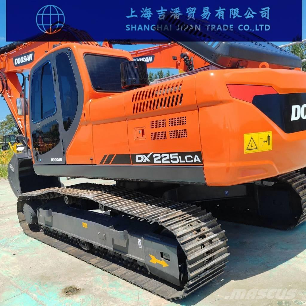 Doosan DX 225 Gravemaskiner på larvebånd