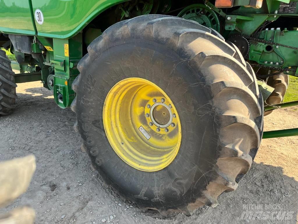 John Deere W 650 i Mejetærskere