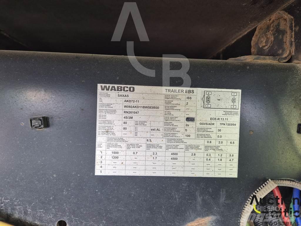 Saxas AKD 72-11 Semi-trailer med Gardinsider