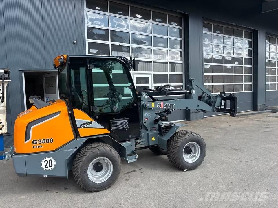 GiANT G 3500 X-tra Læssemaskiner på hjul