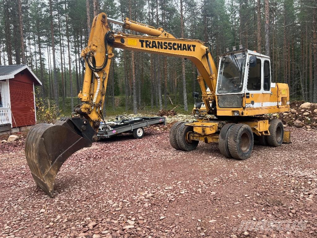 Liebherr 902 Gravemaskiner på hjul