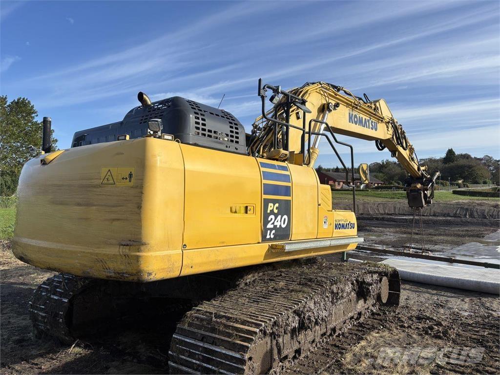 Komatsu PC240LC-11 Gravemaskiner på larvebånd