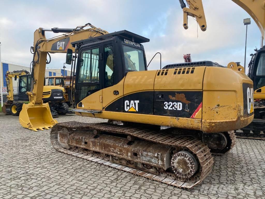 CAT 323D NVT Gravemaskiner på larvebånd