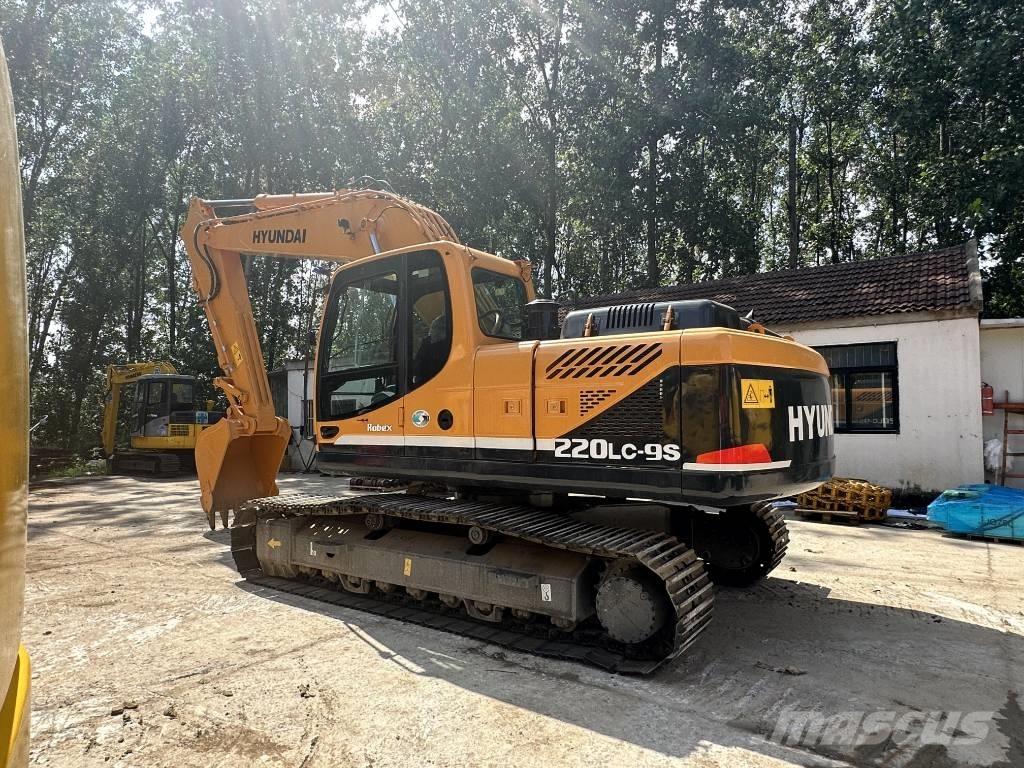 Hyundai R220lc-9s Gravemaskiner på larvebånd