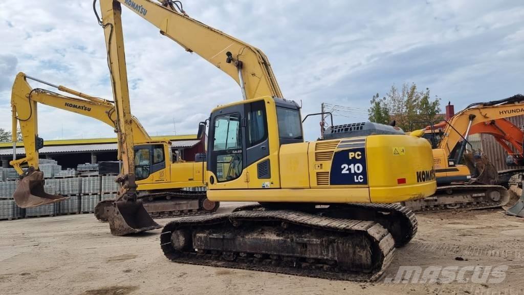 Komatsu 210 - 8 Long Gravemaskiner på larvebånd