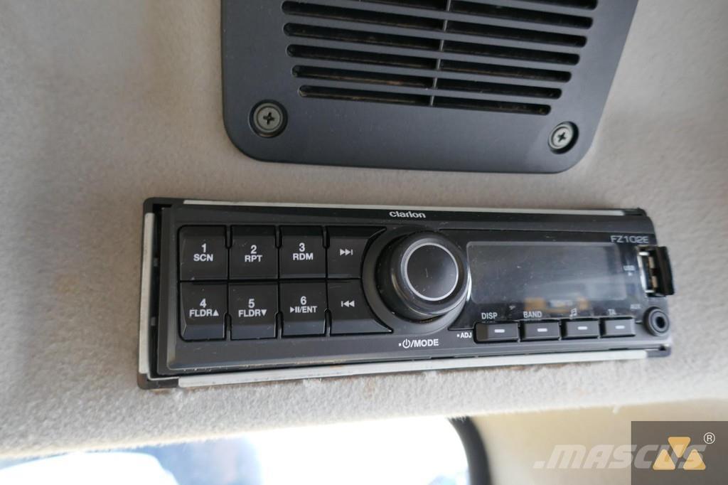 CAT 320FL Gravemaskiner på larvebånd