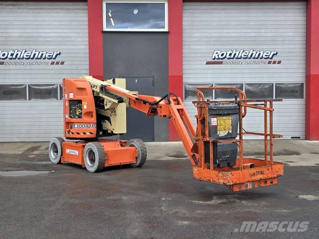 JLG 300 AJP Bomlifte med knækarm