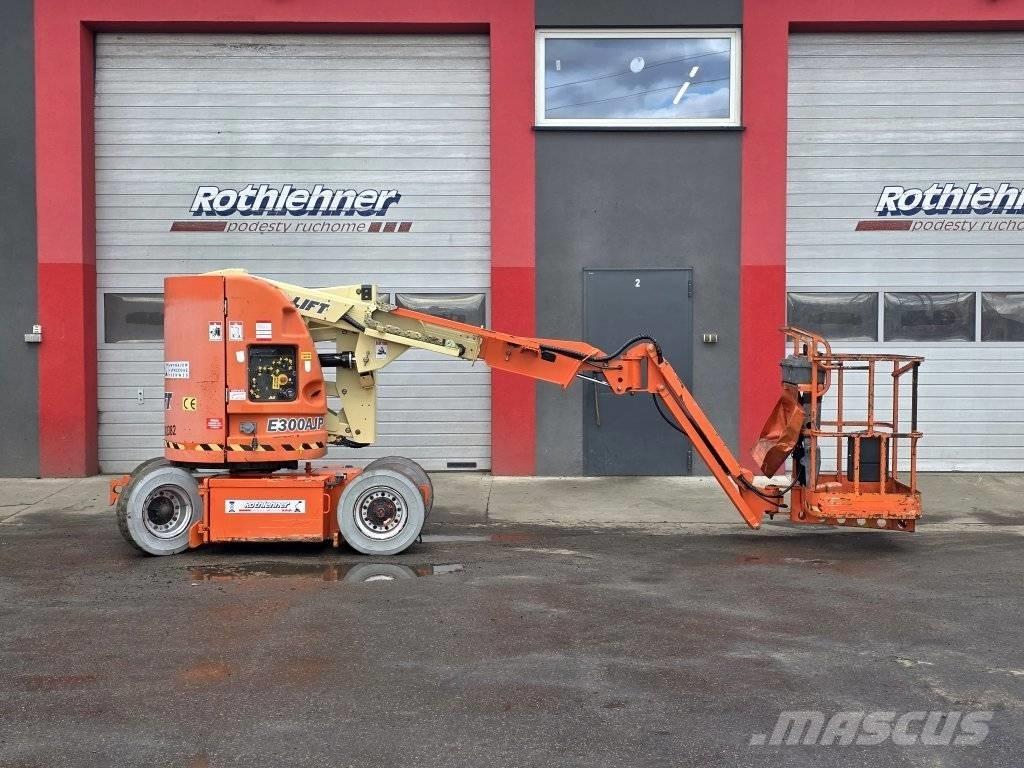 JLG 300 AJP Bomlifte med knækarm