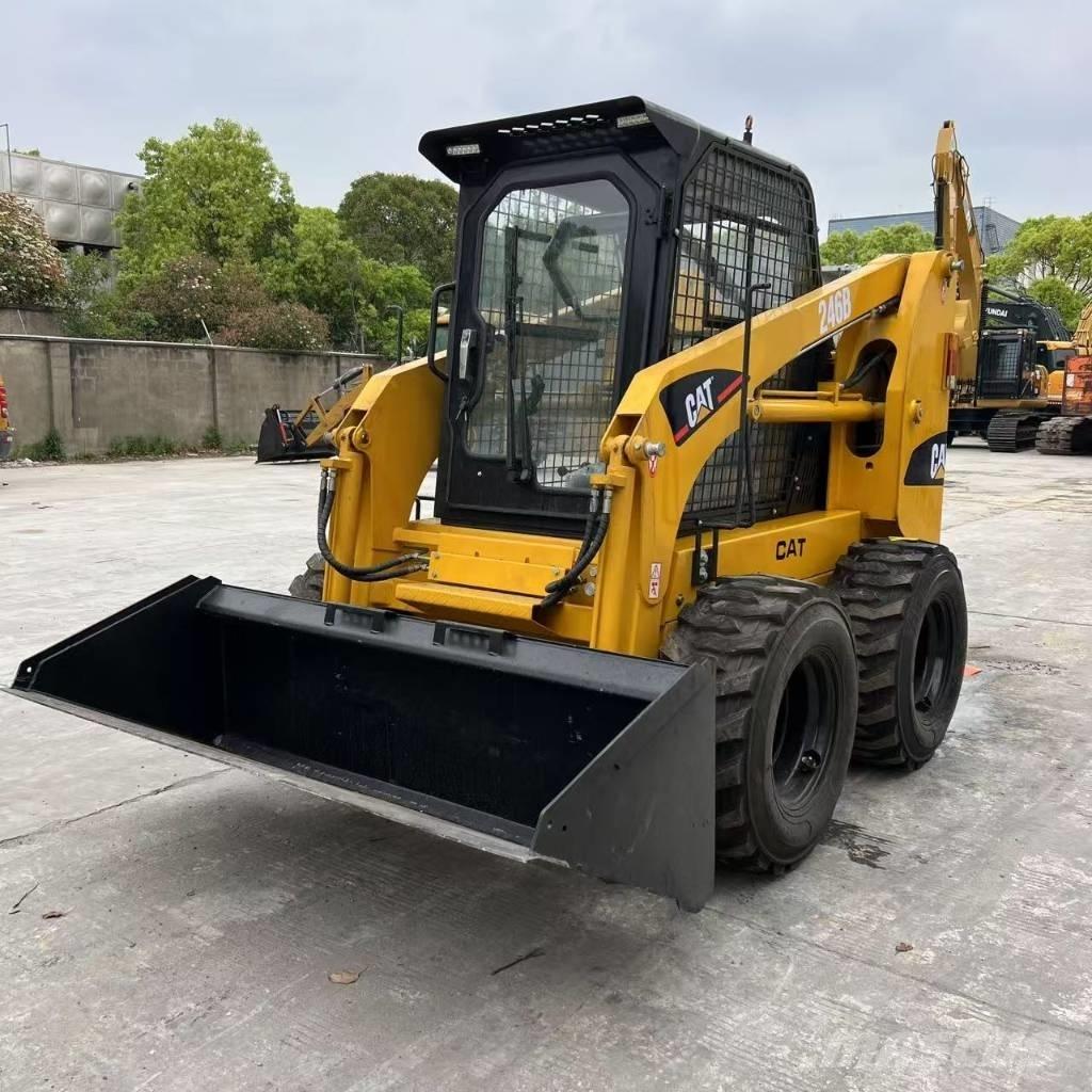 CAT 246 B Minilæsser - knækstyret