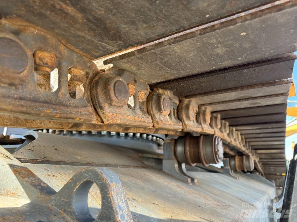 Liebherr R 956 LC Gravemaskiner på larvebånd