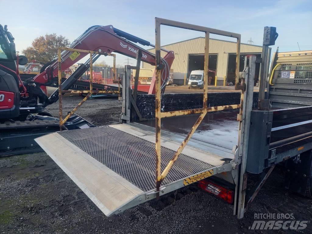 Ford Transit 350 Lastbil med lad/Flatbed