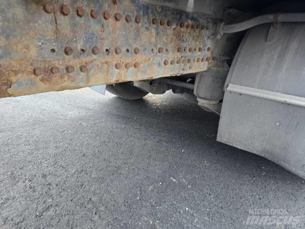 Volvo FM 330 Lastbil med kran
