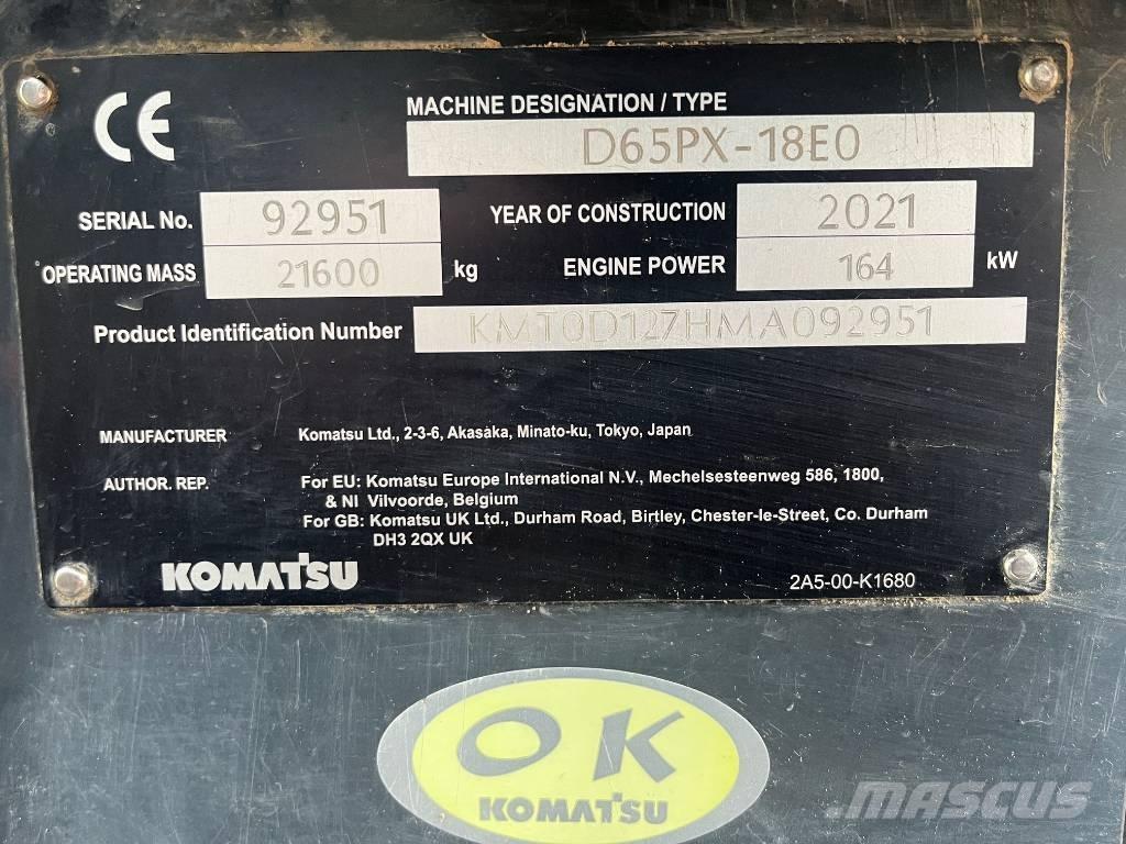 Komatsu D65PX-18E0 Bulldozer på larvebånd