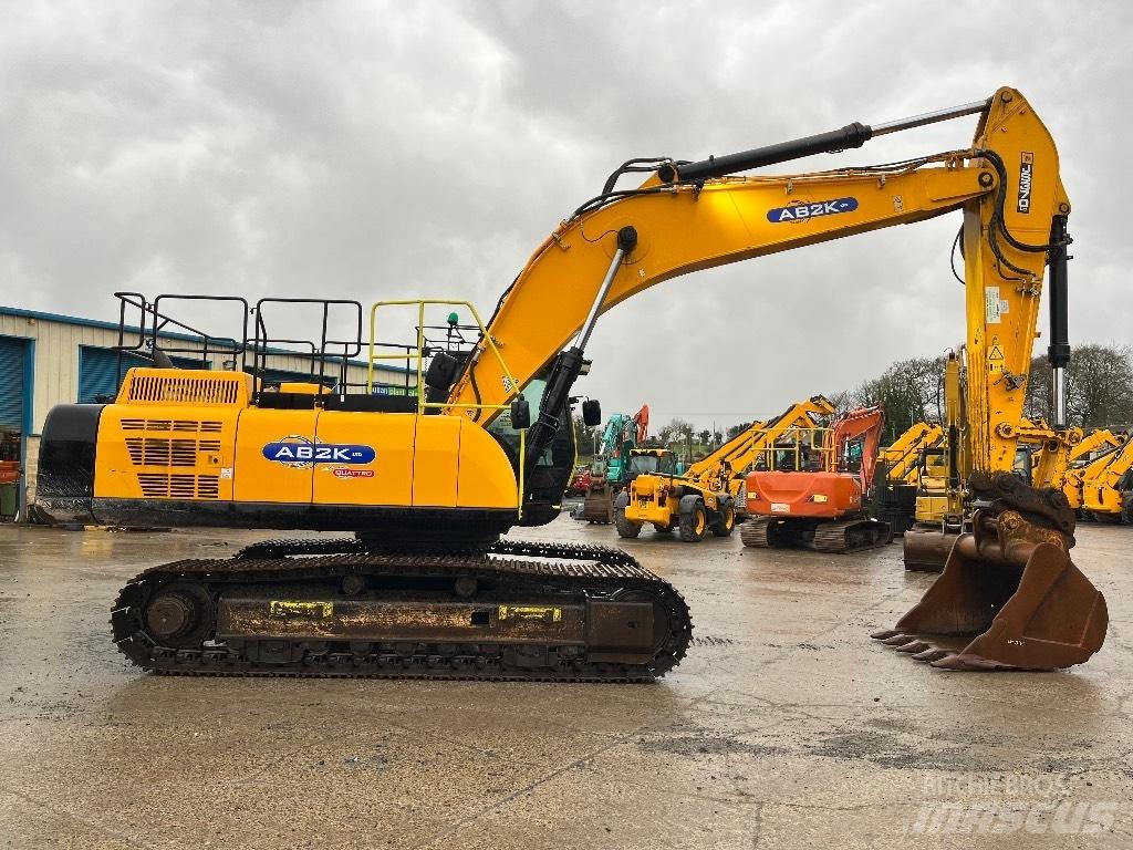 JCB JS370 LC Gravemaskiner på larvebånd