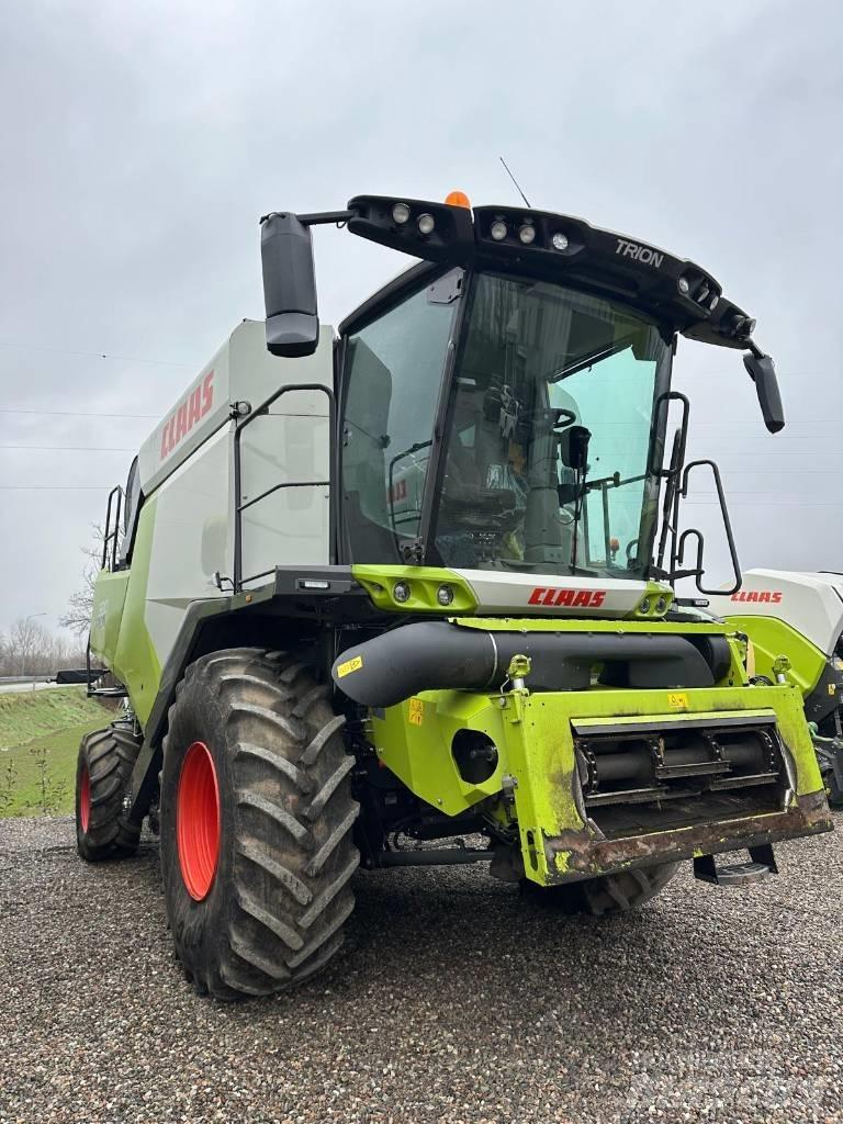 CLAAS Trion 530 Mejetærskere