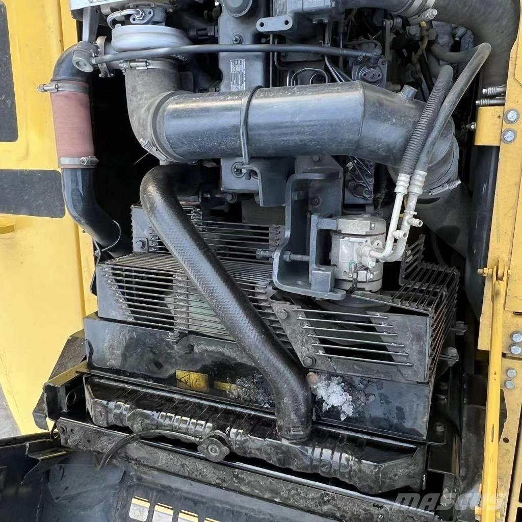 Komatsu PC 360-7 Gravemaskiner på larvebånd