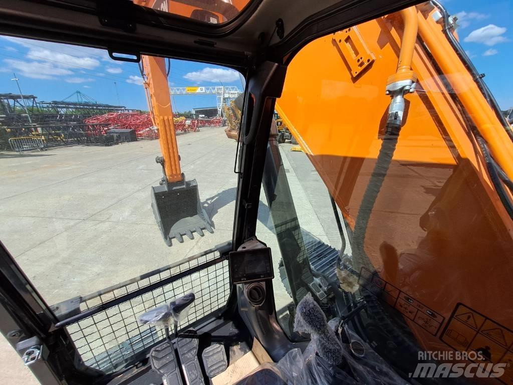 Develon DX225LC-7M Gravemaskiner på larvebånd