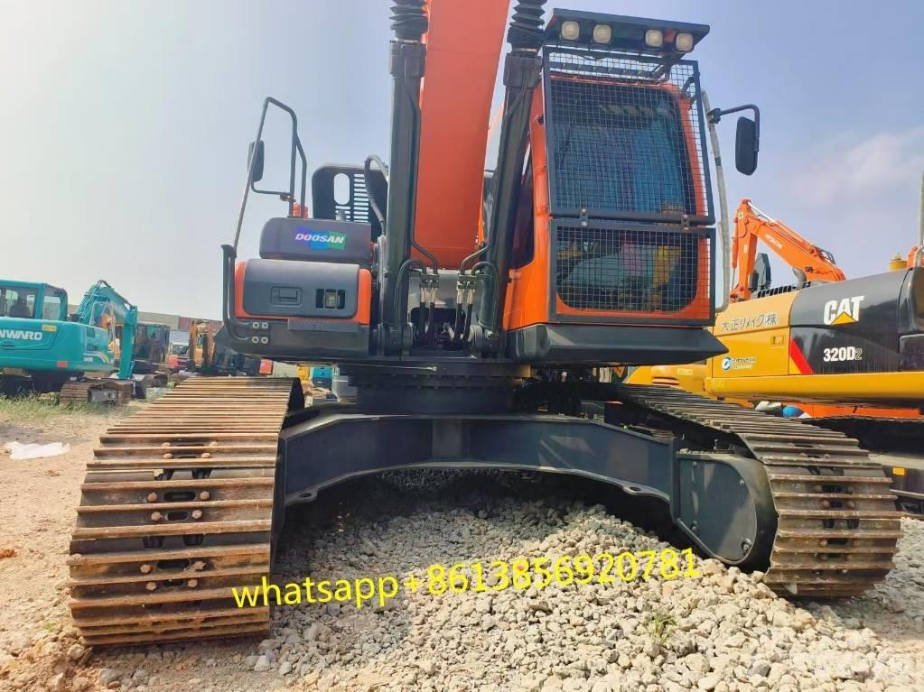 Doosan DX 225 Gravemaskiner på larvebånd
