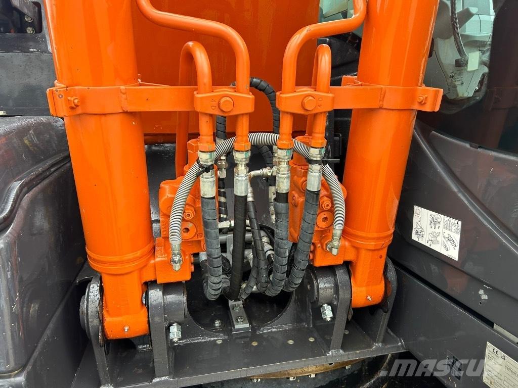 Hitachi ZX130 LCN-7 Gravemaskiner på larvebånd