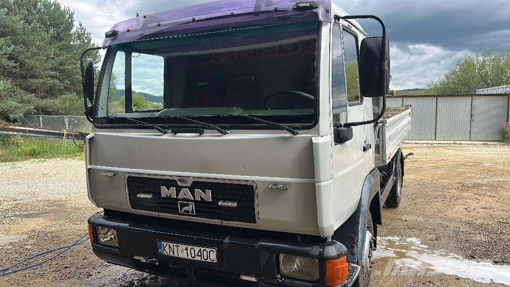 MAN L 2000. 10.163 Lastbiler med tip
