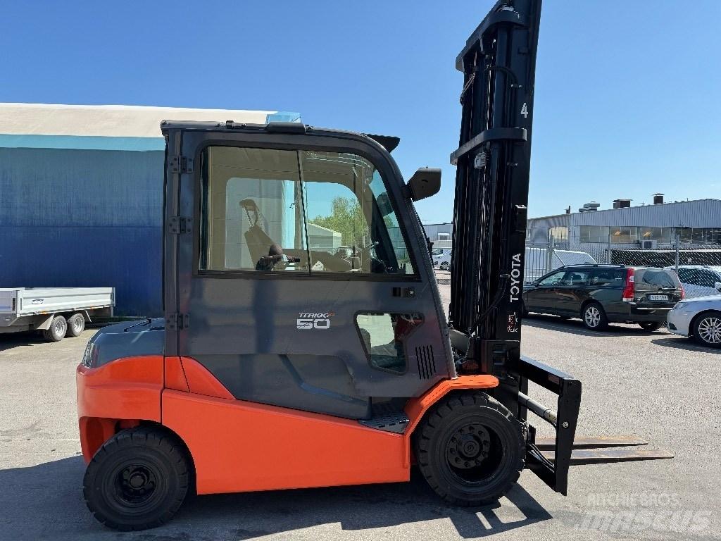 Toyota 8FBMT50 El gaffeltrucks