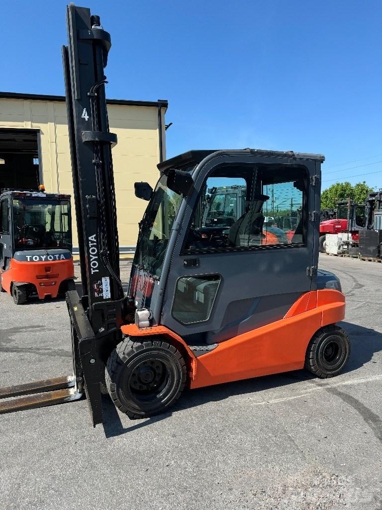 Toyota 8FBMT50 El gaffeltrucks
