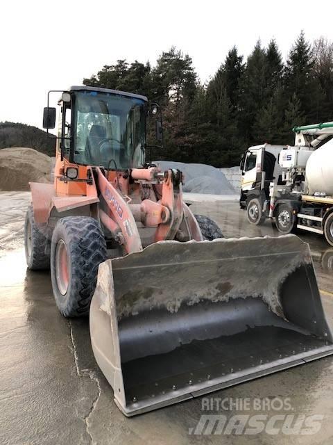 Fiat-Kobelco W110 Læssemaskiner på hjul