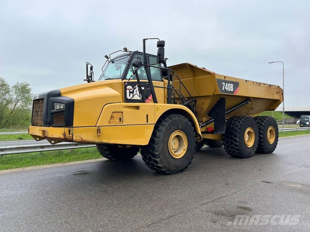 CAT 740B Terrængående lastbiler