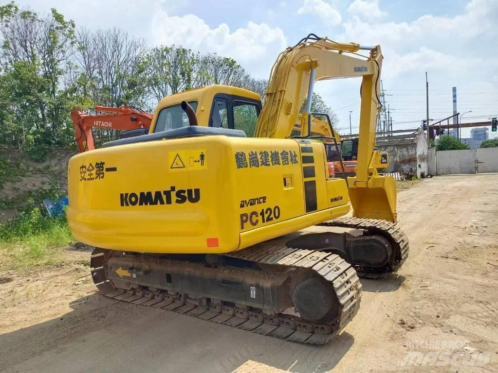 Komatsu 120 Gravemaskiner på larvebånd