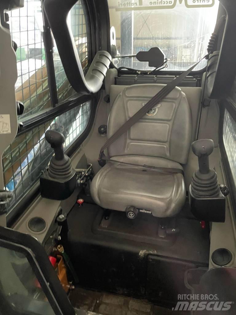 CASE TVB450B Trucks - Andet