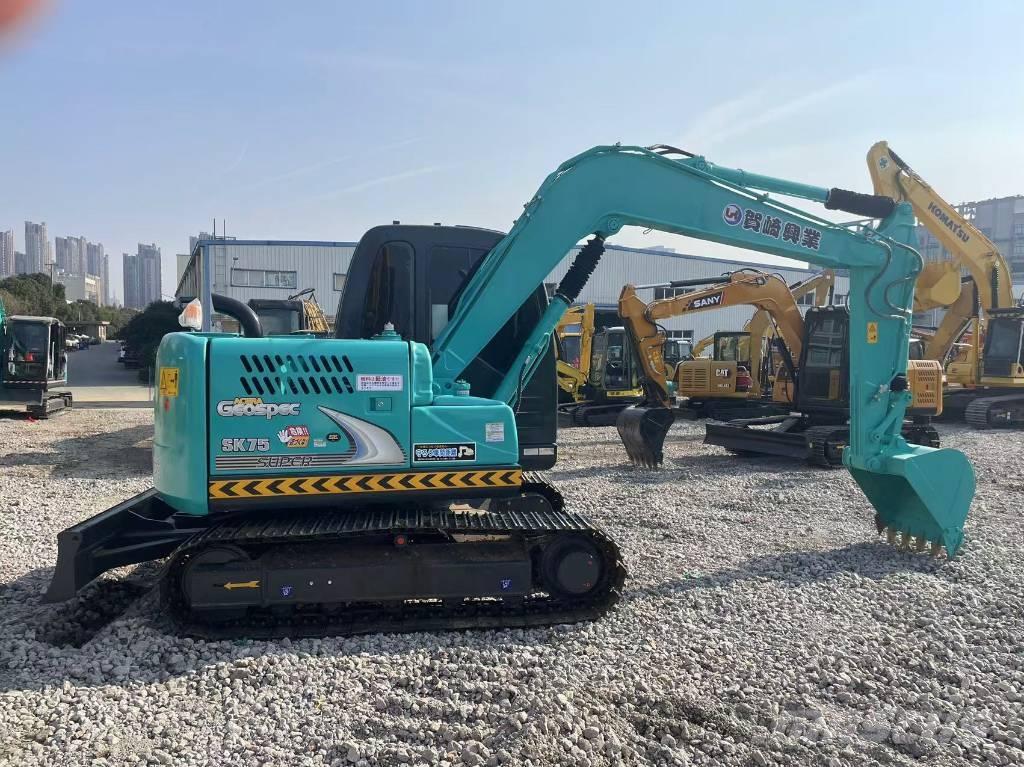 Kobelco SK 75 Gravemaskiner på larvebånd