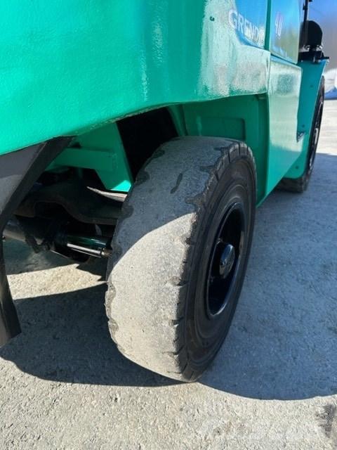 Mitsubishi FD40N Diesel gaffeltrucks