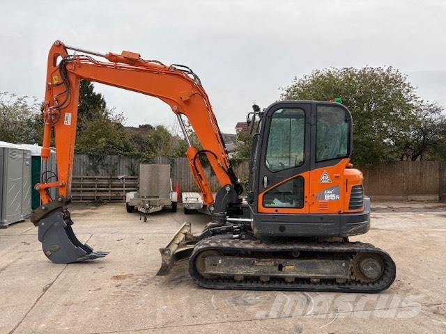 Doosan DX 85 R-3 Midi-gravemaskiner 7t - 12t