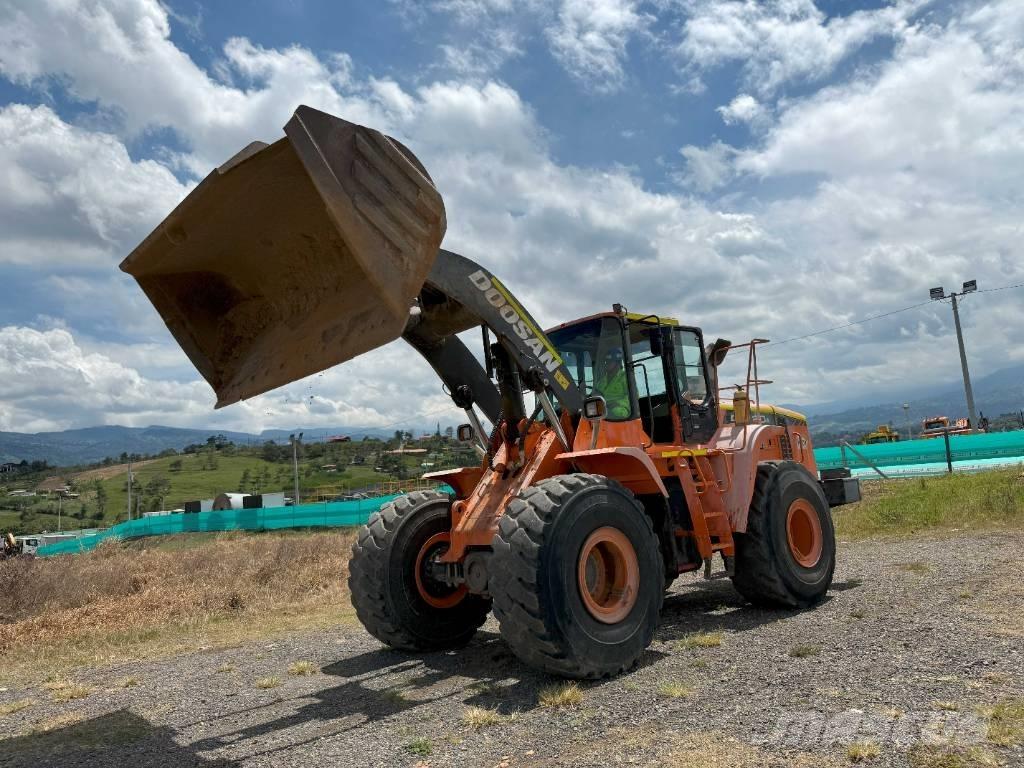 Doosan DL420A Læssemaskiner på hjul