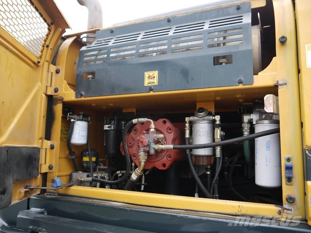 Hyundai HX 330 L Gravemaskiner på larvebånd
