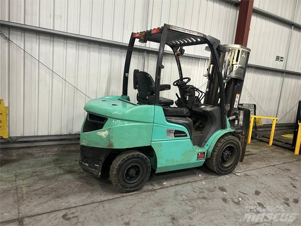 Mitsubishi FD30NT Diesel gaffeltrucks
