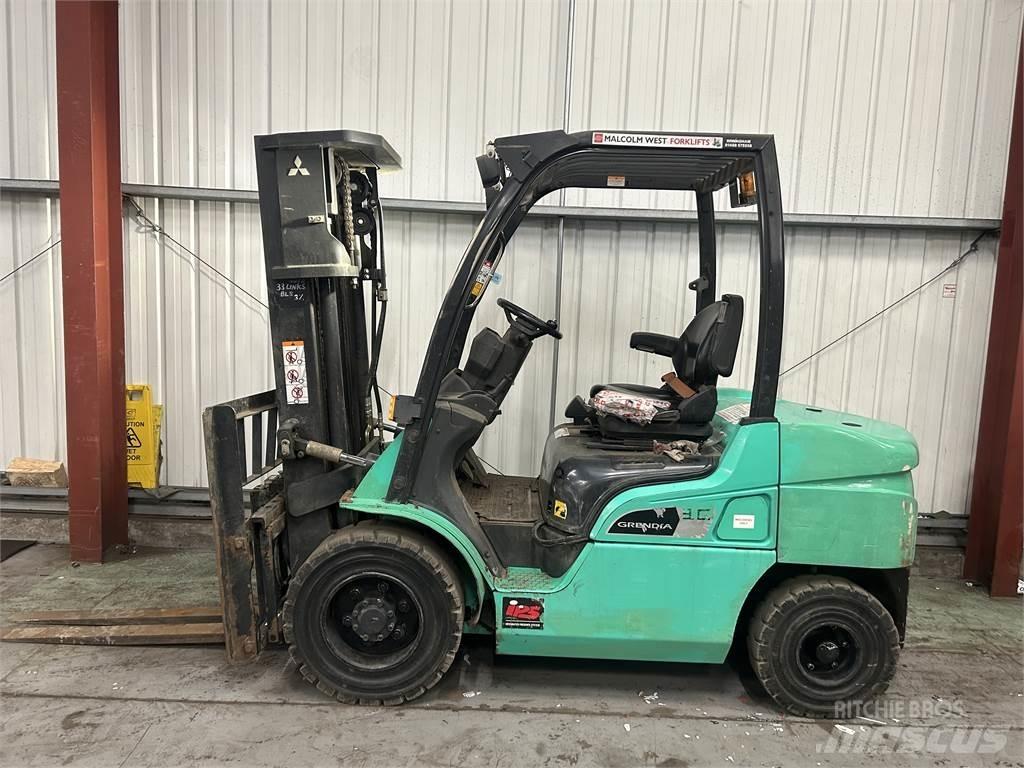 Mitsubishi FD30NT Diesel gaffeltrucks