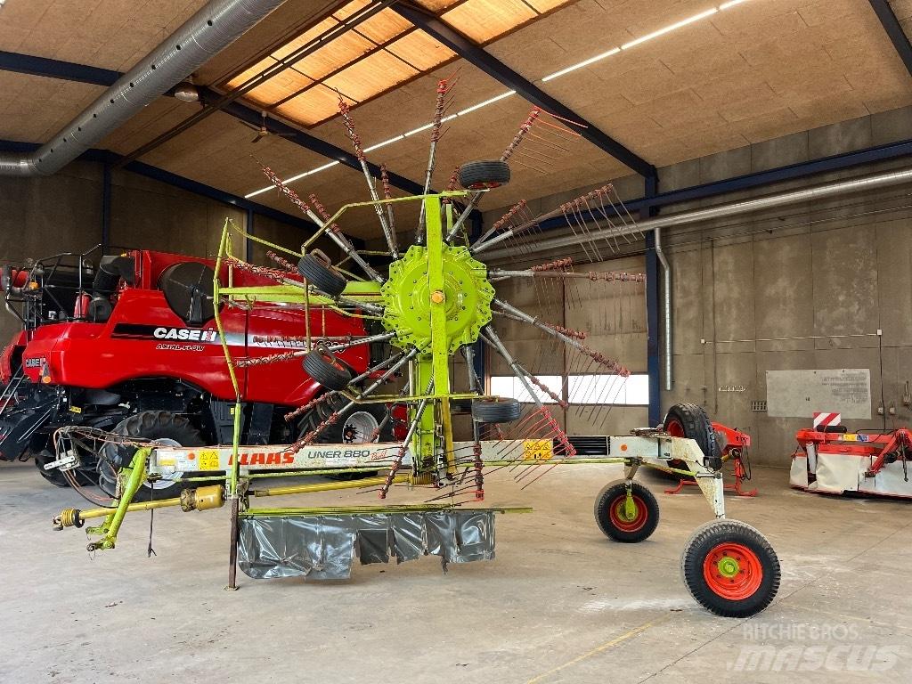 CLAAS Liner 880 L River og høvendere