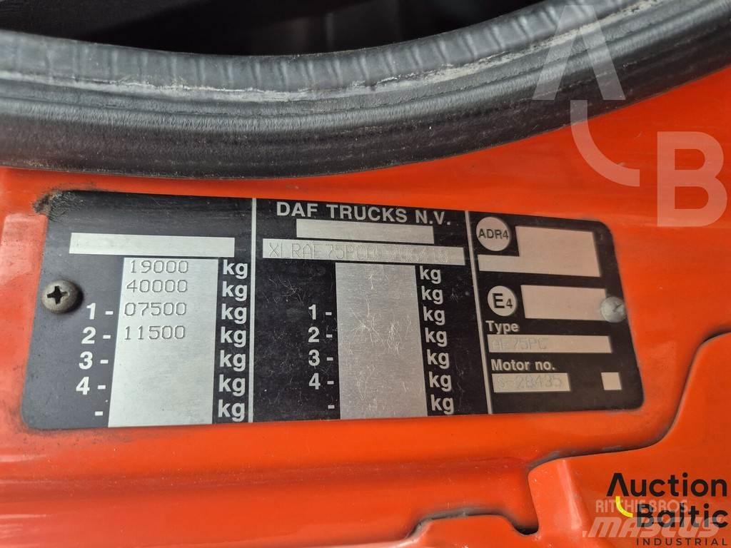 DAF AE75PC Autotransportere / Knæklad