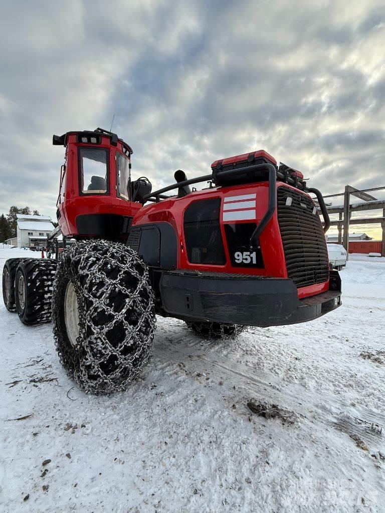 Komatsu 951 Skovningsmaskiner