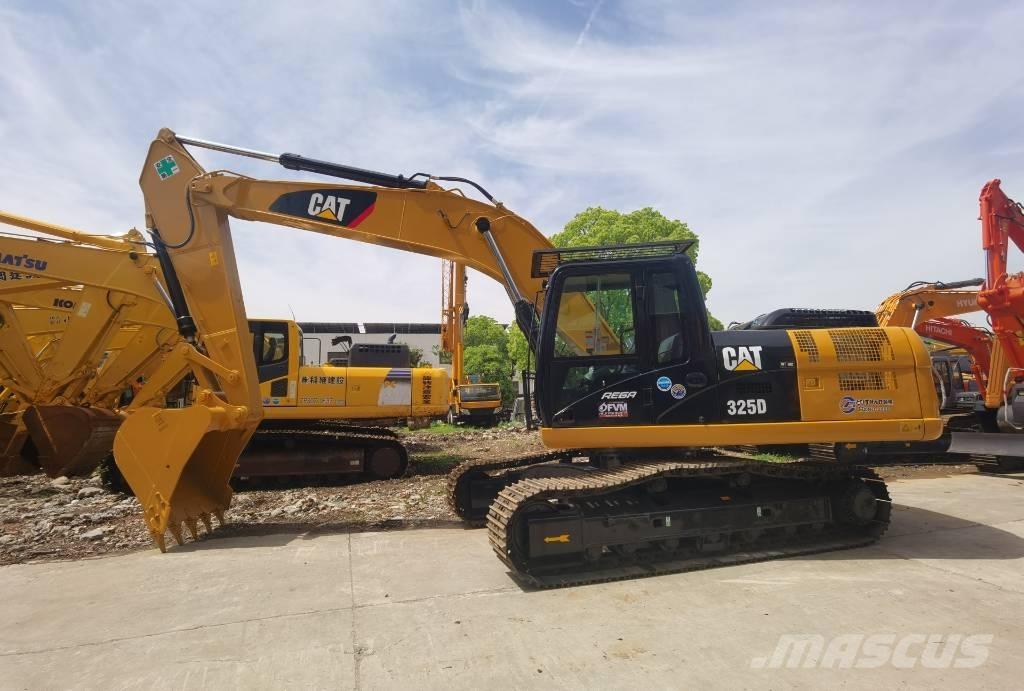 CAT 325 D Gravemaskiner på larvebånd